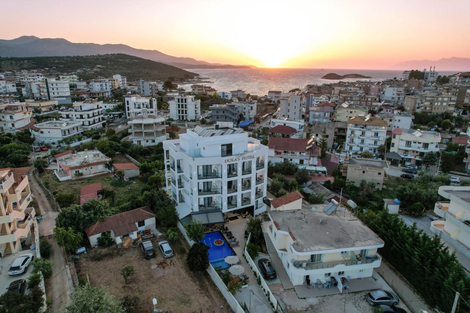 Duka'S Hotel Ксаміл Екстер'єр фото